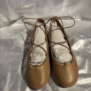 Lucky Brand Tan Lace-Up Dress Shoes